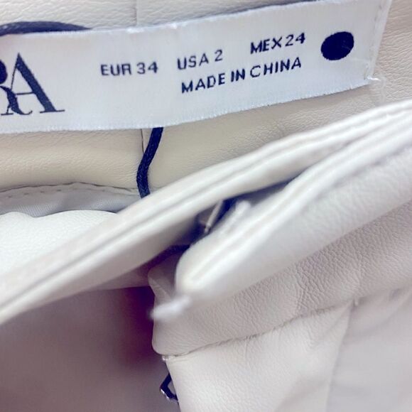NWT Zara FAUX LEATHER BELTED TROUSERS SZ 2 - Picture 5 of 7